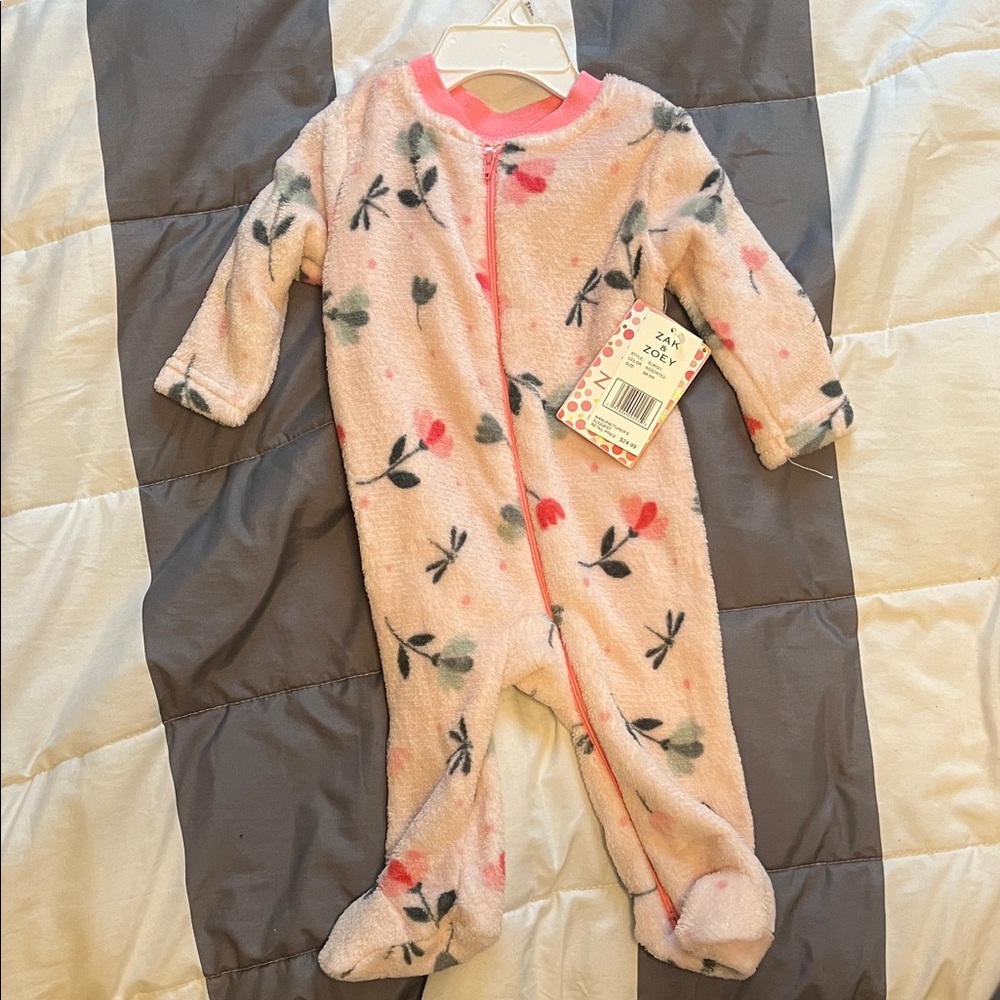 Floral Pink Fleece Baby Onesie zak and Zoey
